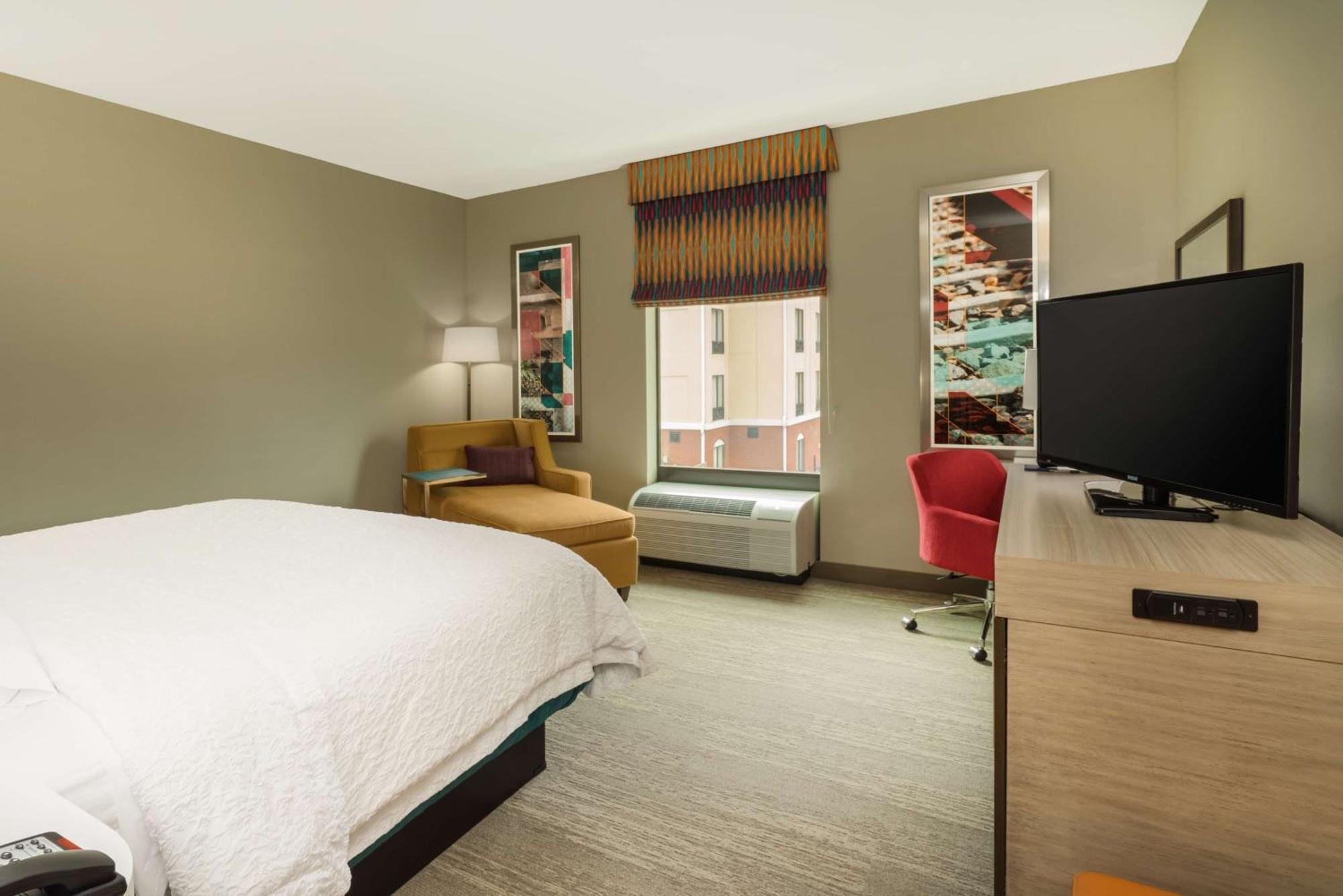Hampton Inn Newport Buitenkant foto