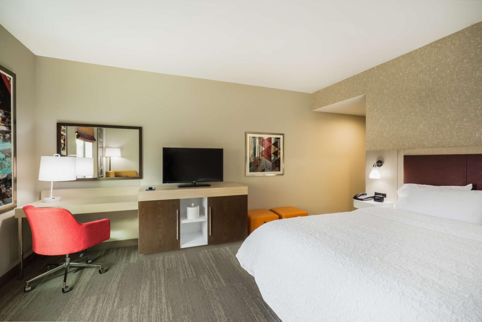Hampton Inn Newport Buitenkant foto